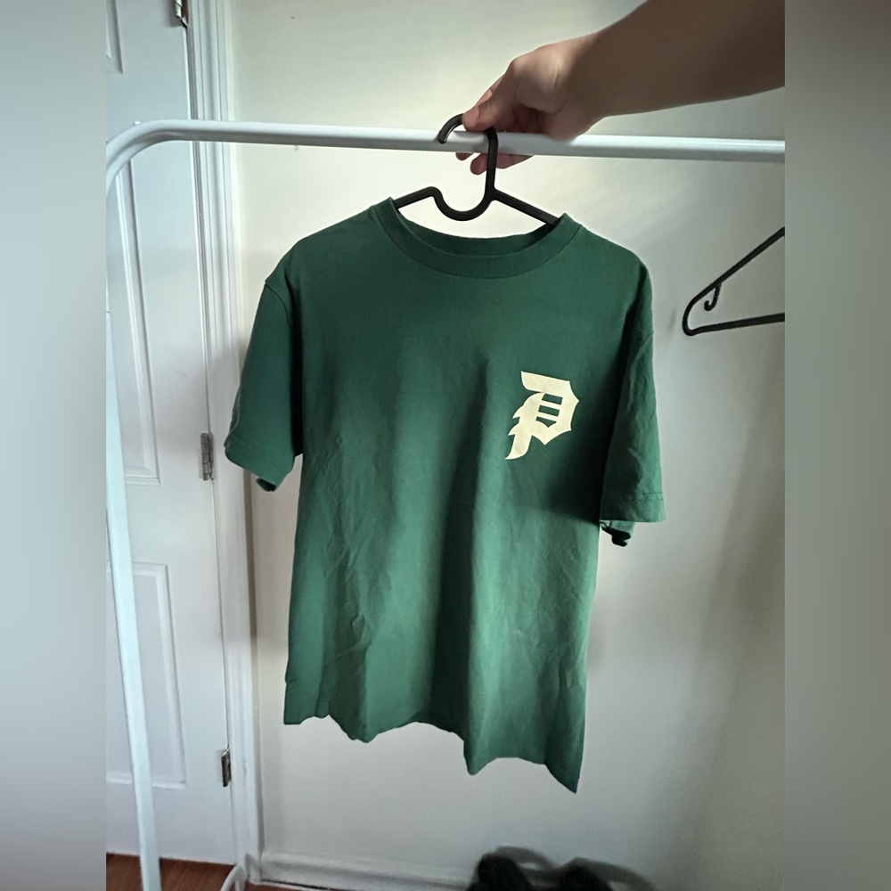 VINTAGE GRAPHIC TEE‼️‼️